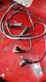 Bnw e46 e36 e39 rear wheel speed sensors available 1200rand each contact 0835730435