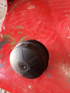 Bmw oil filter cap available only wats in pictures 450rand contact 0835730435