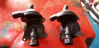Bmw n42 n46 vent valve or oil separator or breather pc valve available only wats in pictures oem 150