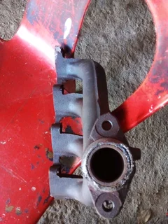 Hyundai atos exhaust manifold available only wats in pictures 1050rand contact 0835730435