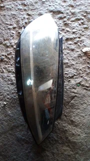 Vw golf 7 or 7.5 rigthside front headlight available only wats in pictures oem make 3500rand each co