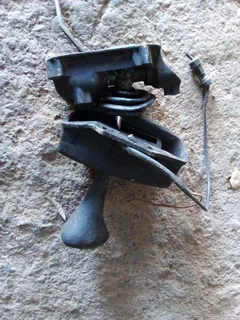 Mercedes w114 w115 automatic transmission gearlever available only wats in pictures 2000rand contact