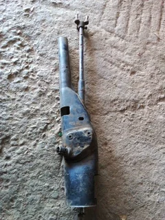 Mercedes w114 w115 steering column shaft wid spine complete wid housing available only wats in pictu