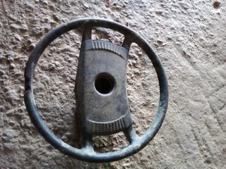 Mercedes w114 w115 steering wheel available only wats in pictures 1350rand