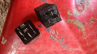 Bmw e36 e34 wiper n flasher relay available 850rand each contact 0835730435