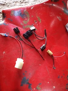 Various intank pump connector or plug available only wats in pictures frm 100rand each contact 08357