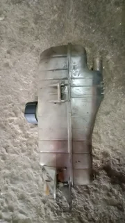 Nissan Micra coolant bottle n cap available only wats in pictures oem