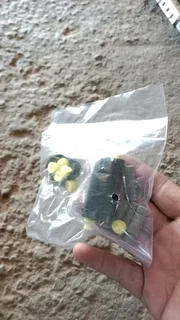 Bosch o2 sensor available 4pin 1200rand only wats in pictures