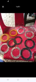 OZ racing Futura combo 4 caps, carbon rings available1 set carbon fibre available 2 sets alluminium