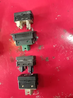 Bmw E36 E34 window switch available only wats in pictures oem make