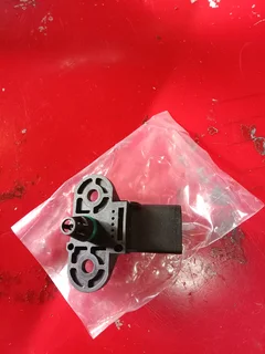 Vw golf 1 or polo player or classic map sensor available only wats in pictures aftermarket make only