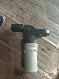 Renault triber or kwid crankshaft position sensor available only wats in pictures oem make