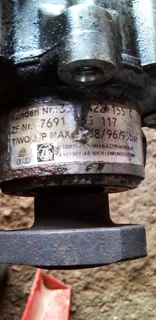 VW Golf 3 or polo player or classic power steering pump available only wats in pictures oem make