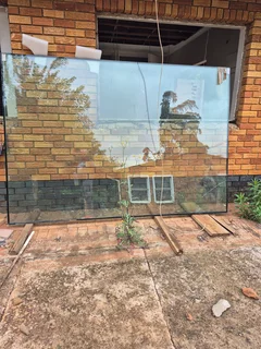 2 x frameless tempered glazed glass 2500mmx1800mmx10mm
