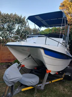 Orion CAT Boat, 2 x 50Hp Yamaha AT Lube, Electric Start, Trim &amp; Tilt, Garde D, lights