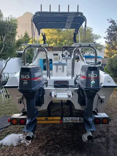 Orion CAT Boat, 2 x 50Hp Yamaha AT Lube, Electric Start, Trim &amp; Tilt, Garde D, lights