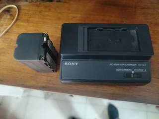 Sony Ac Adapter/Charger AC-VL1