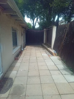 Cosy 1 Bed Cottage to let in Westdene