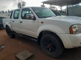 2016 Nissan Hardbody Double Cab