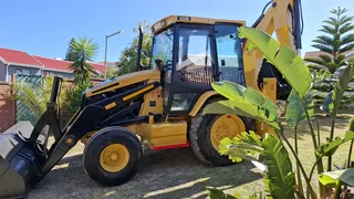 2005 Caterpillar 424D Tlb