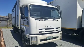 2012 Isuzu ftr850 closed body 8ton truck