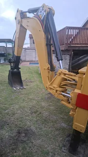 2005 caterpillar 424D Tlb