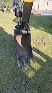 2005 caterpillar 424D Tlb