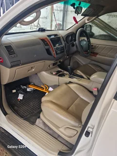 2009 Toyota Fortuner SUV