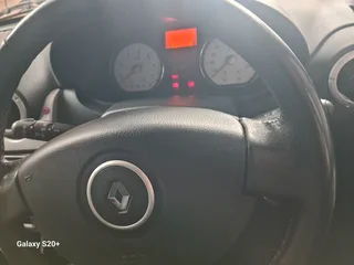 2012 Renault Sandero Hatchback