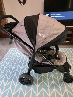Joie Lifetrax travel system with Isofix