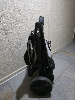 Joie Lifetrax travel system with Isofix