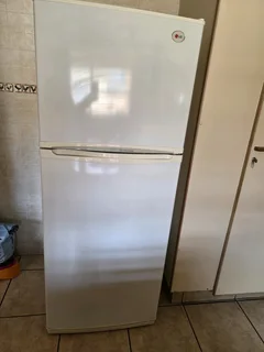 Lg Express Cool Fridge With Freezer
