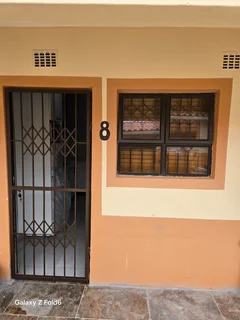 NEWLY RENOVATED ENSUITE FULLY FURNISHED ROOMS FOR RENTAL IN KWAMASHU C SECTION