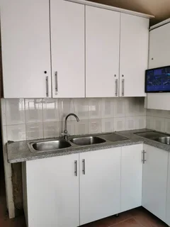 NEWLY RENOVATED FEMALES STUDENT ACCOMMODATION IN UMLAZI D SECTION