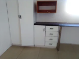 2 bedroom Out-building for rent in Merebank 0*7*3*8*0*2*7*5*2*5 (Available for immediate occupation)