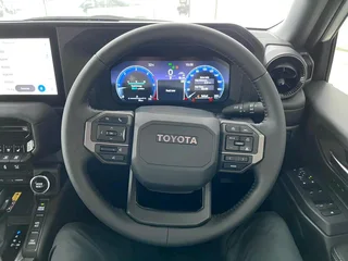 2025 Toyota Land Cruiser Prado VXR