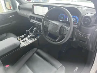 2025 Toyota Land Cruiser Prado VXR