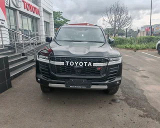 2025 Toyota Land Cruiser lc300 3.3D GRS