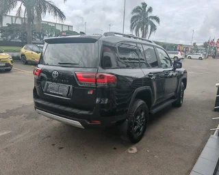 2025 Toyota Land Cruiser lc300 3.3D GRS