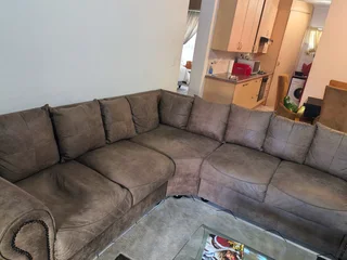 Lounge Suite For Sale
