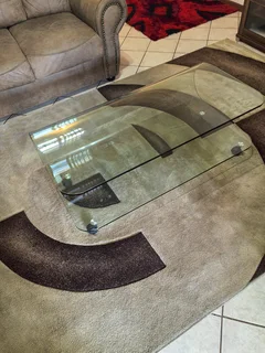 LOUNGE SUITE FOR SALE