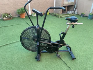 Assault AirBike Classic – Chain-Driven Beast!