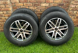 18” OEM Ford mags and tyres