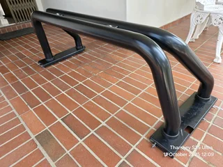 TOYOTA HILUX GD6 OEM ROLLBAR