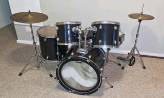 Pearl Drumset for sale