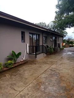 1bedroom cottage for rental in Groblerpark Roodepoort R3950 incl water, own prepaid electricity