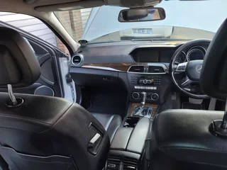 2012 Mercedes-Benz C180