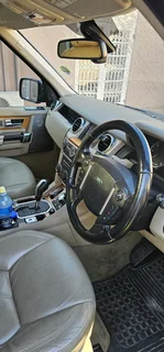 LANDROVER DISCOVERY 4 HSE 2011