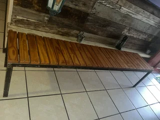 Industrial-Style Wooden Slatted Bench – Perfect for Living Areas or Entryways