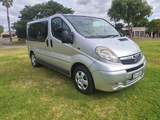 2009 Opel Vivaro 1.9 TDi Diesel 9 Seater